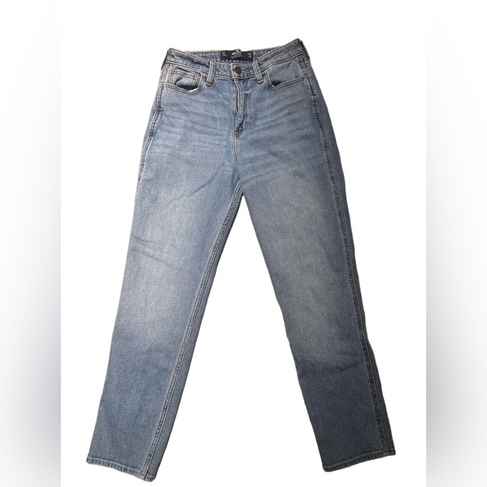 Hollister Ultra high rise mom jeans